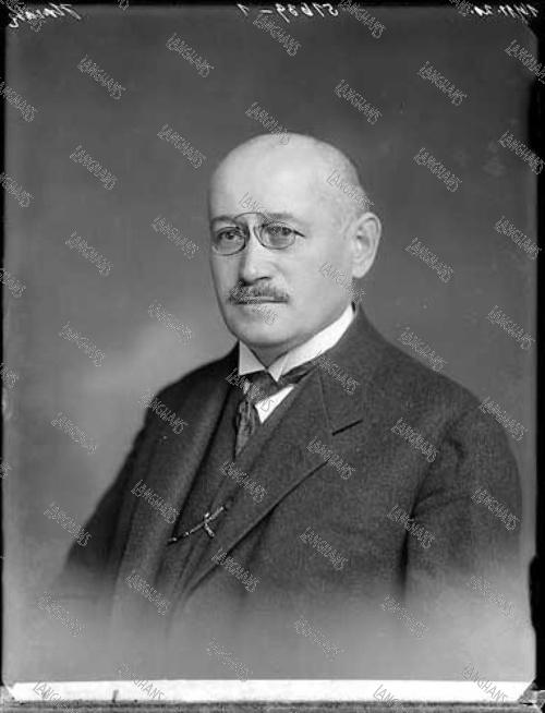 A1290