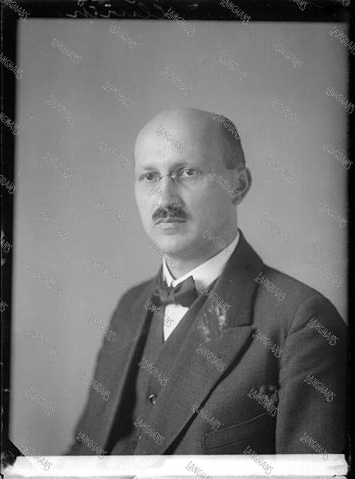 A8963